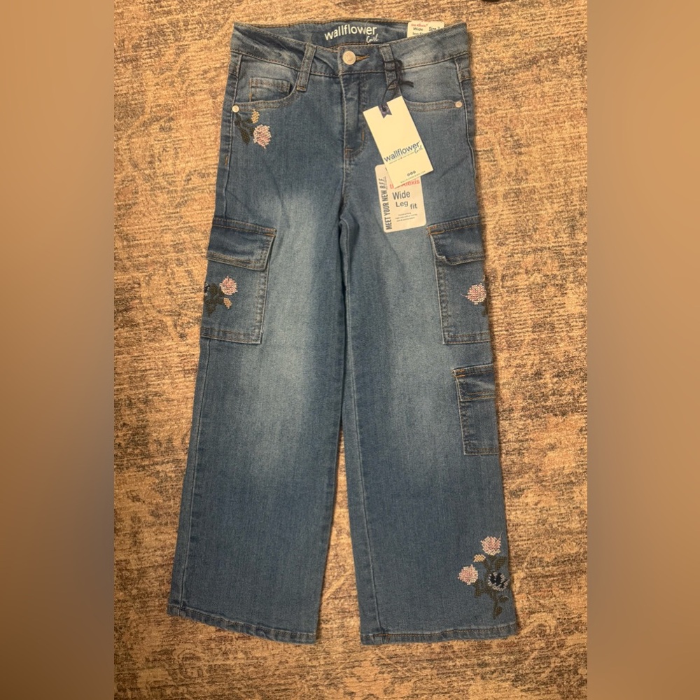 Wallflower Cargo Denim Jeans with Embroidery